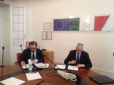 Armenia and Italy sign civil protection memorandum