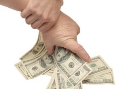 Հյուրանոցի բեռնակիրը ԱՄՆ քաղաքացուհու սենյակից 200 դոլար է գողացել