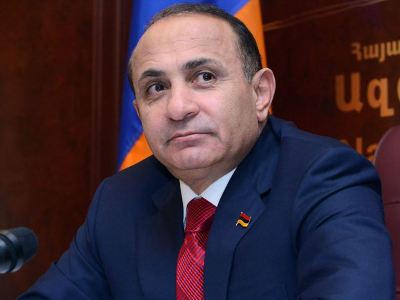 Премьер-министр Армении: Правительству – оставить ненужные командировки