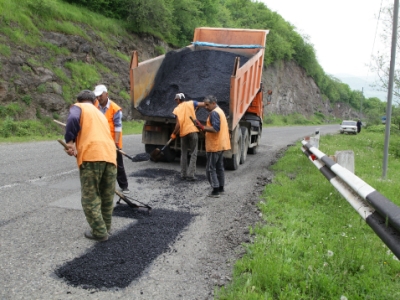 Հայաստանի ճանապարհներին կիրականացվեն 180 հազար քմ փոսալցման աշխատանքներ