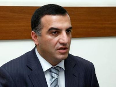 Министр: В Армении остается 1 тыс незанятых рабочих мест в месяц
