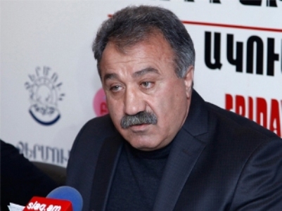 Ժողովրդի մաշկը պոկում, տանում ա, որ հարստանա. Սասուն Միքայելյանը՝ հոսանքի թանկացման մասին