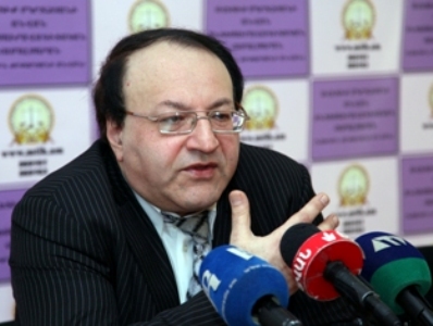 «Հիմնադիր խորհրդարանի» անդամներն անտարբեր չեն մեր երկրի ճակատագրի նկատմամբ. քաղաքագետ