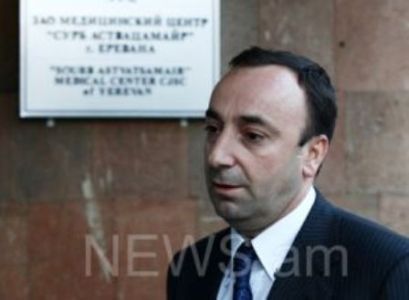 Экс-министр юстиции Армении следит за работой преемника