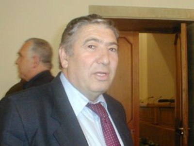 Աբրահամ Մանուկյանն ասաց՝ պիտի մնաս, ԲՀԿ-ի ծրագրերը մինչեւ վերջ տանք. Նապոլեոն Ազիզյան