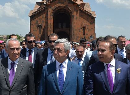 «Հրապարակ». Արտաշատի եկեղեցում վատացած երեխան Հովիկ Աբրահամյանի եղբոր թոռն էր
