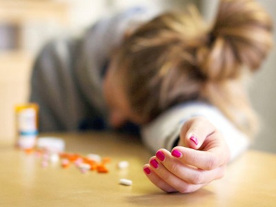 В Ереване 35-летняя женщина хотела совершить самоубийство, выпив 16 таблеток