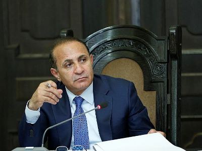 В Правительстве Армении обсуждают расходы на 2016-2018 годы