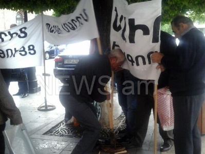 PM confirms: Yerevan rubber plant employees’ due wages will be paid by July 15