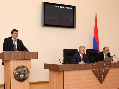 Национальное собрание Нагорного Карабаха выразило доверие правительству