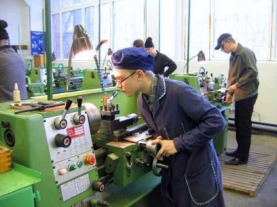 9400 seats allocated to vocational secondary education in Armenia in 2015