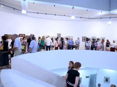 Photograph exhibition opens in Yerevan