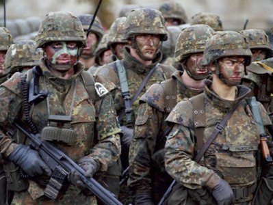 НАТО рассматривает возможность переброски тысяч военнослужащих и техники в Европу