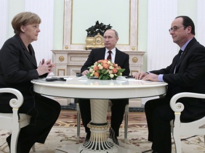 Պուտինը Օլանդի եւ Մերկելի հետ քննարկել է Ուկրաինայի իրավիճակը