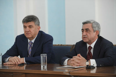 «Հրապարակ». Սերժ Սարգսյանը՝ Արա Աբրահամյանին. Արա, վերջը որոշեցիր մտնել քաղաքականություն, հա՞