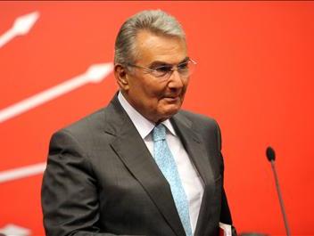 Временным главой парламента Турции стал Дениз Байкал