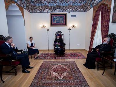 Catholicos of All Armenians bids farewell to outgoing Germany ambassador