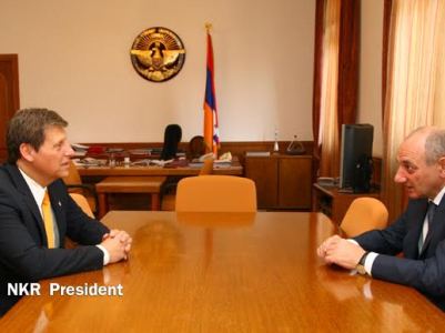Քննարկել են Գլենդելի եւ Արցախի միջեւ կապերի խորացման հարցը