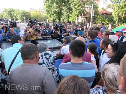 Ոստիկանություն. Ցուցարարների խոհանոցը պետք է դրսից երեւա