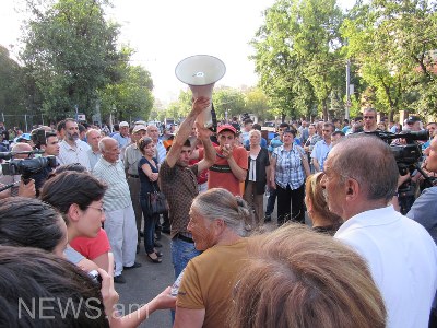 Armenia initiative not satisfied with President’s announcement