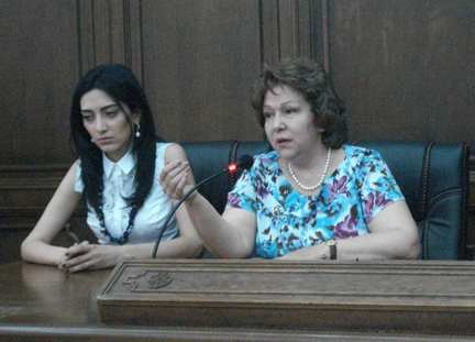 «Հրապարակ». Նաղդալյանը պայքարում է իր երիտասարդ կուսակցի դեմ. նրան կկանչեն բացատրություն տալու