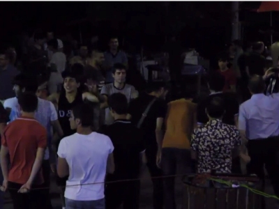 Protest through songs: Armenian rock band performs in Baghramyan Avenue