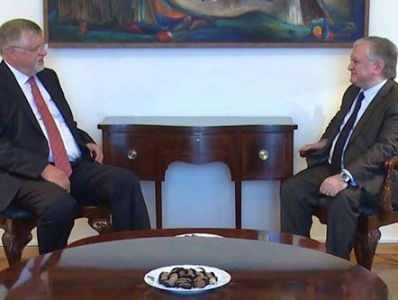 Armenia FM and EU representative discuss Karabakh settlement