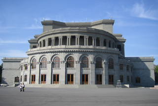 Newspaper: Armenia to have heated political autumn?