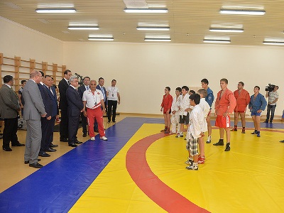 Armenia President visits renovated sports and music schools