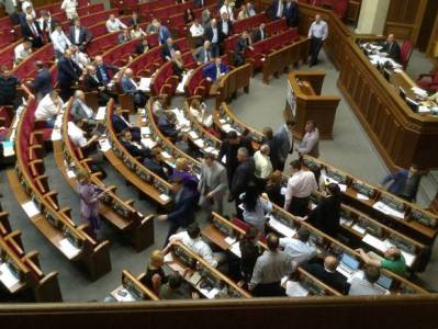 Ուկրաինայի խորհրդարանի նիստի ժամանակ ծեծկռտուք է տեղի ունեցել