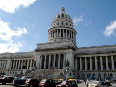 US and Cuba set to open embassies on Monday