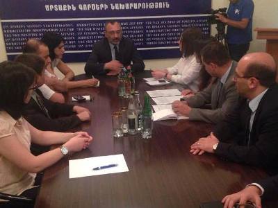Armenia and Karabakh MFAs’ media representatives hold consultations