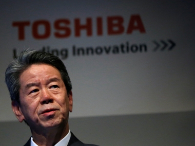 Президент Toshiba подал в отставку после скандала