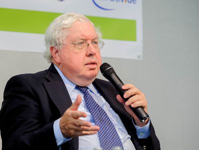 Американский дипломат: Нужно вернуться к политике «холодной войны» в отношении России
