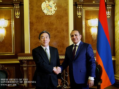 Armenia PM receives new Ambassador of Japan