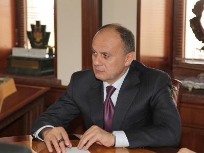 Armenian Defense Minister urges Azerbaijan to avoid making speculations