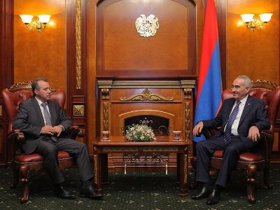 Գալուստ Սահակյանը հրաժեշտի հանդիպում է ունեցել Բելառուսի դեսպանի հետ