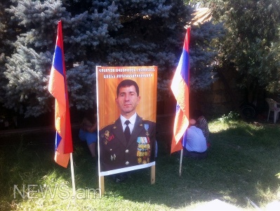 Պատրաստ ենք ամեն ինչի.Վոլոդյա Ավետիսյանին ազատելու պահանջով նստացույցը շարունակվում է