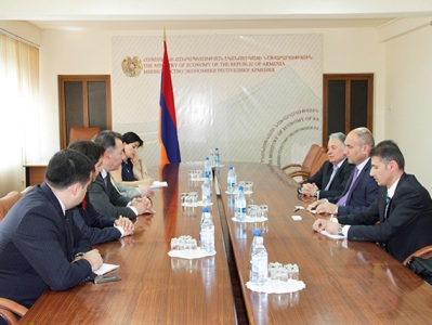 Armenian and Iraqi ministers discuss cooperation opportunities
