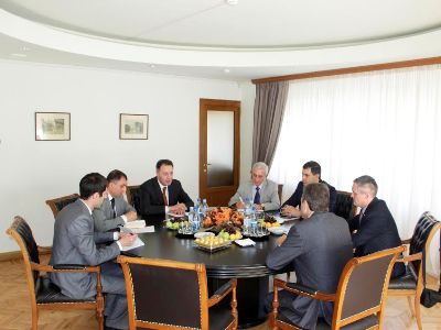Armenian Minister thanks Belarus Ambassador for his efforts