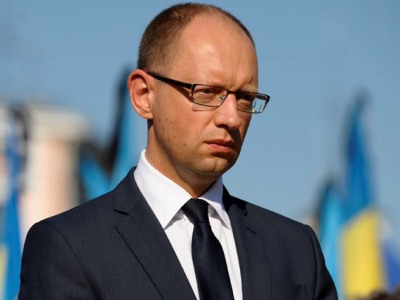 Яценюк заявил о кризисном состоянии в энергетическом секторе: 50% ЖКХ не готовы к зиме