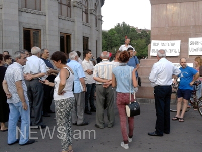 “Liberation” and “Stand up, Armenia” movements join in Yerevan’s Republic Square (PHOTOS)