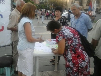 ՀԾԿՀ-ի հրաժարականի պահանջով ստորագրահավաքին 3000-ից ավելի ստորագրություն է հավաքվել