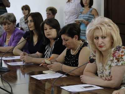 Երեւի ձեր ամուսինների հետ հանդիպեմ. Սամվել Բալասանյանի առաջարկը մանկապարտեզի տնօրեններին