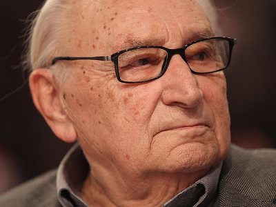 Умер известный немецкий политик Эгон Бар