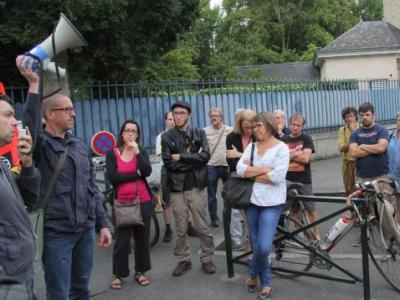 Во французском Лавале продолжается борьба против депортации армянской семьи