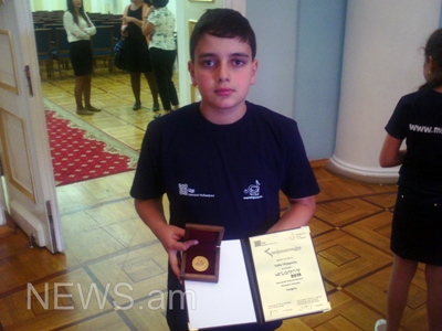 «Կենգուրուի» եռակի մրցանակակիր, 11-ամյա Էրիկը նախագահական կգա ոսկե մեդալի հետեւից