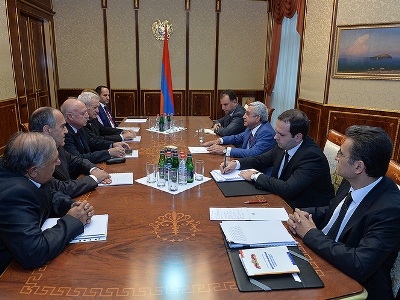 Armenia president meets with National Unity party representatives