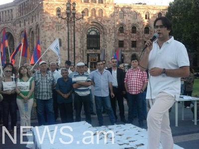 Инициатива «Вставай, Армения» призывает объединиться против реформ в Конституции
