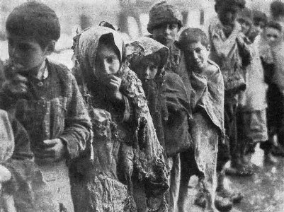 What was going on in Ottoman Empire on this day in 1915?
